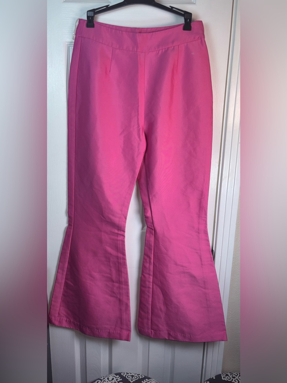 COLLECTIVE THE LABEL GLAMOROUS Bright Pink Flared Pants NWOT 6